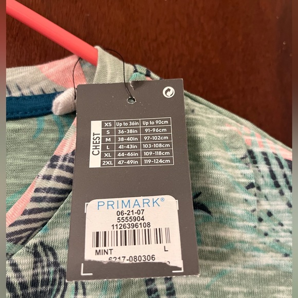 ❌SOLD❌ NWT, Tropical Primark, Short Sleeve Tee, size Large. - Picture 3 of 4